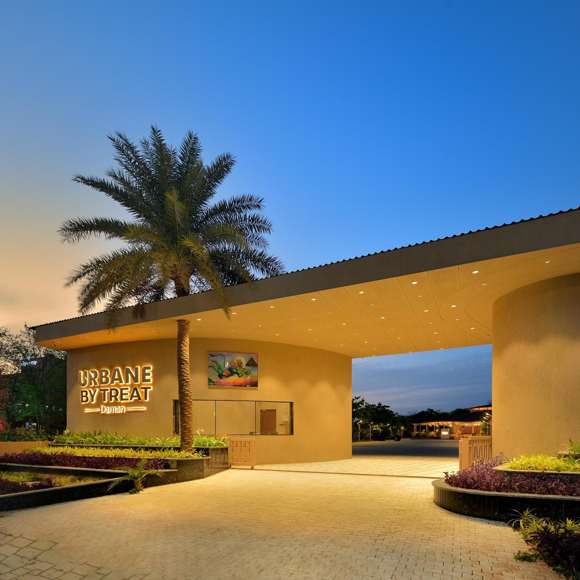 Urbane By Treat Daman Hotel Exterior photo
