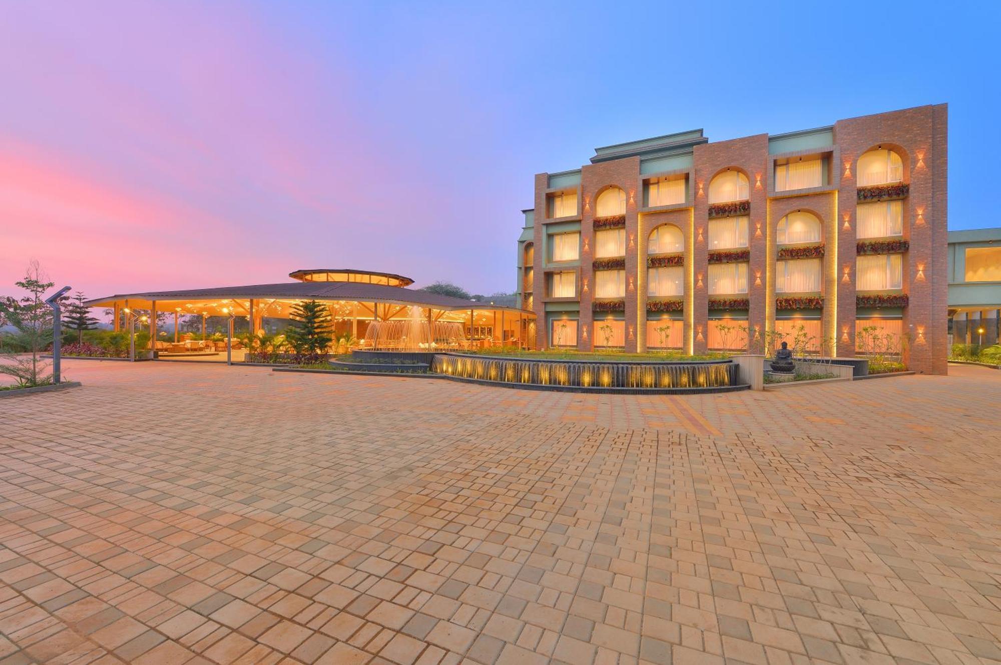 Urbane By Treat Daman Hotel Exterior photo